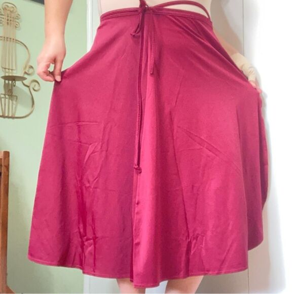 CAPEZIO Dance Professional Wear Maxi Long Wrap Burgundy Skirt Womens Medium - Picture 2 of 13